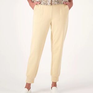 NWOT Sport Savvy Joggers